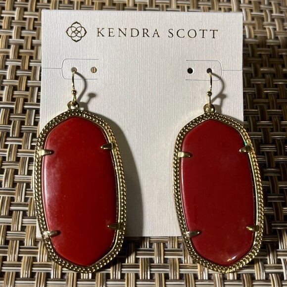KENDRA SCOTT Retired Danielle Raspberry/Dark Red & Gold Drop Earrings - Picture 1 of 6